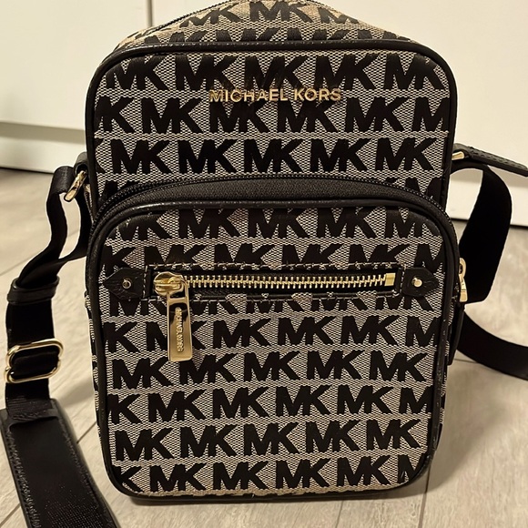 Michael Kors Handbags - MK Bedford Jacquard Flight Bag Khaki Black Gold Hardware